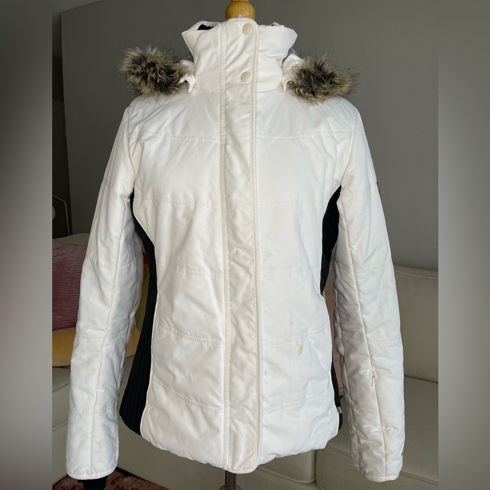 MOVING SALE: Women’s Black & White Obermeyer Ski Jacket size 8